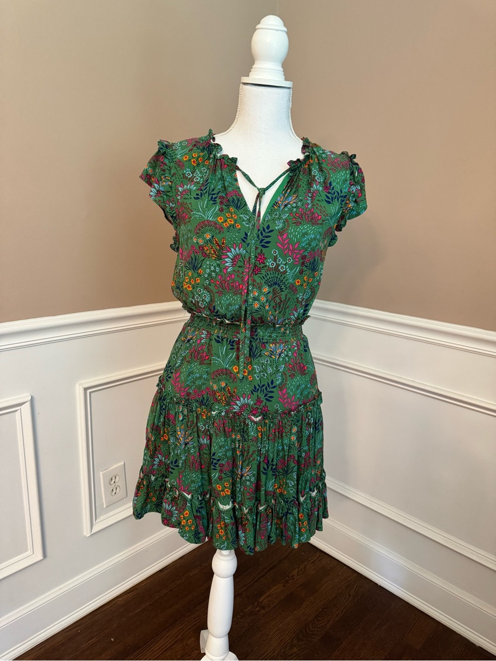 Robertson + Rodeo Green Floral Ruffle Mini Dress Size S Boho Cottagecore